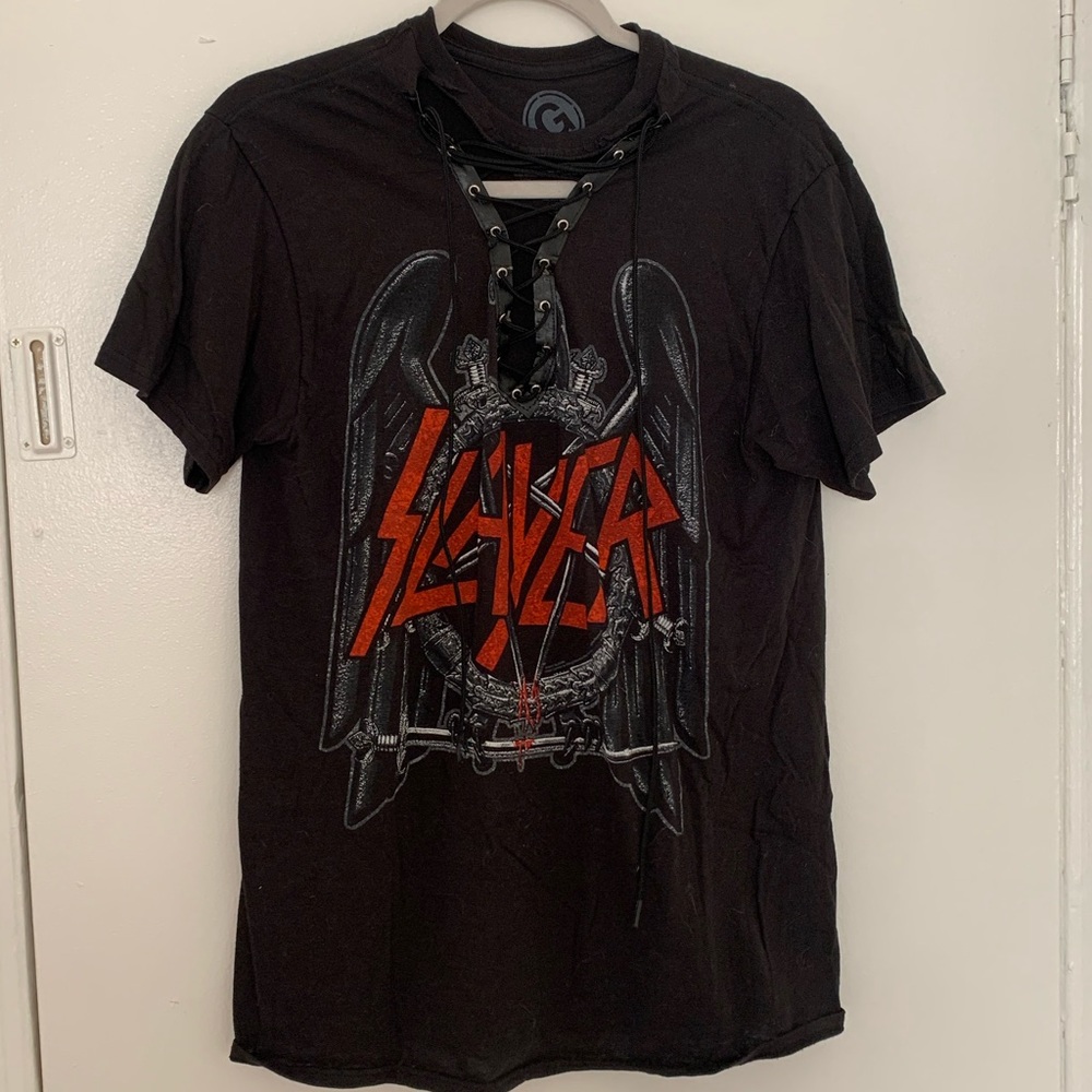 T shirt with choker